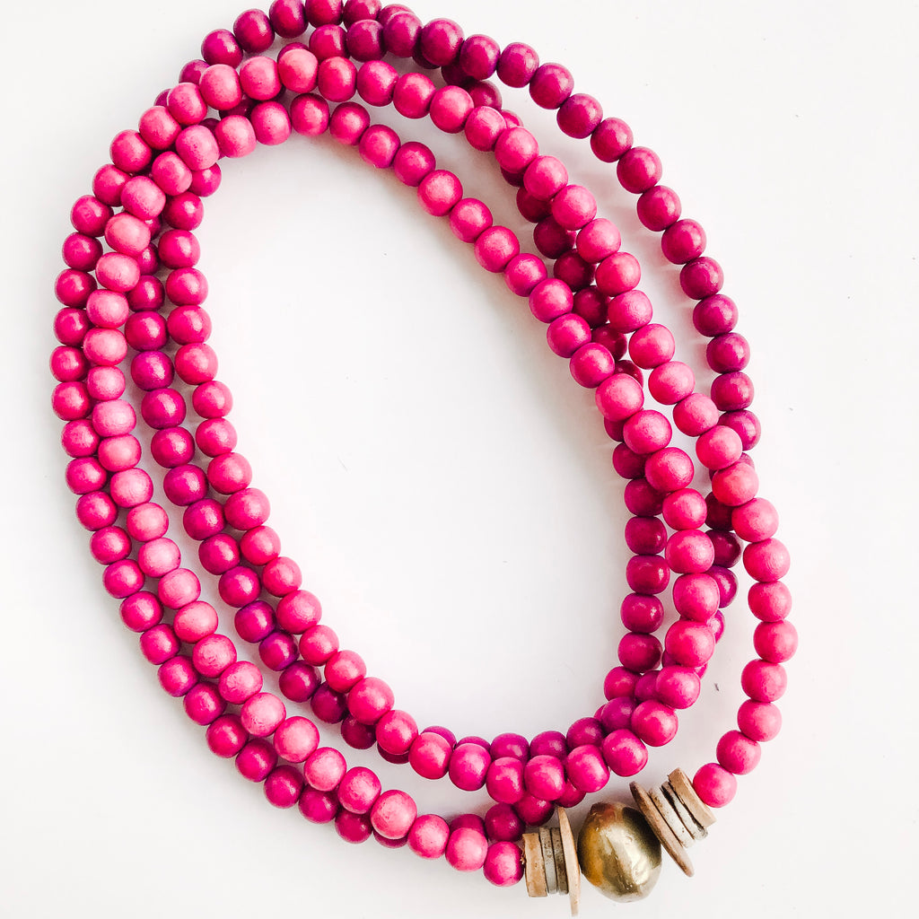 Color Me Simple Stated Ombré Wrap Necklace in Shades of Fuscia