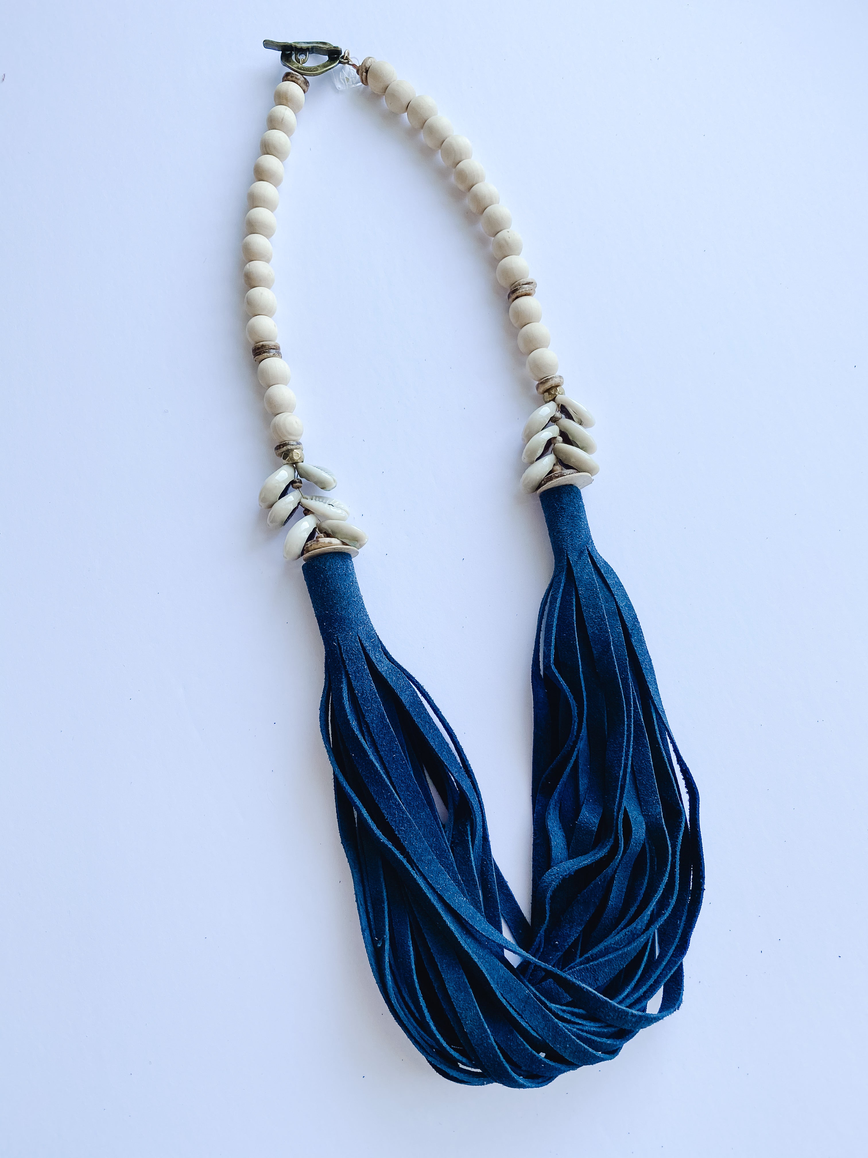 Sea to Sand Daly Necklace - Cowrie + Navy Suede